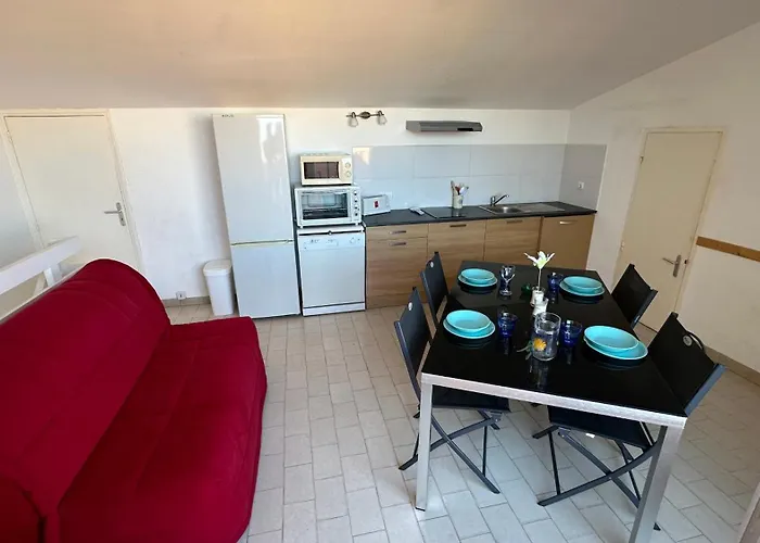 Duplex Vue - 150m De La アパート